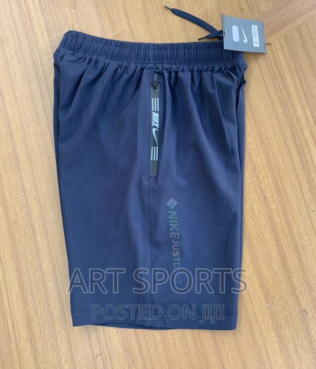 Nike Shorts · Photo 1