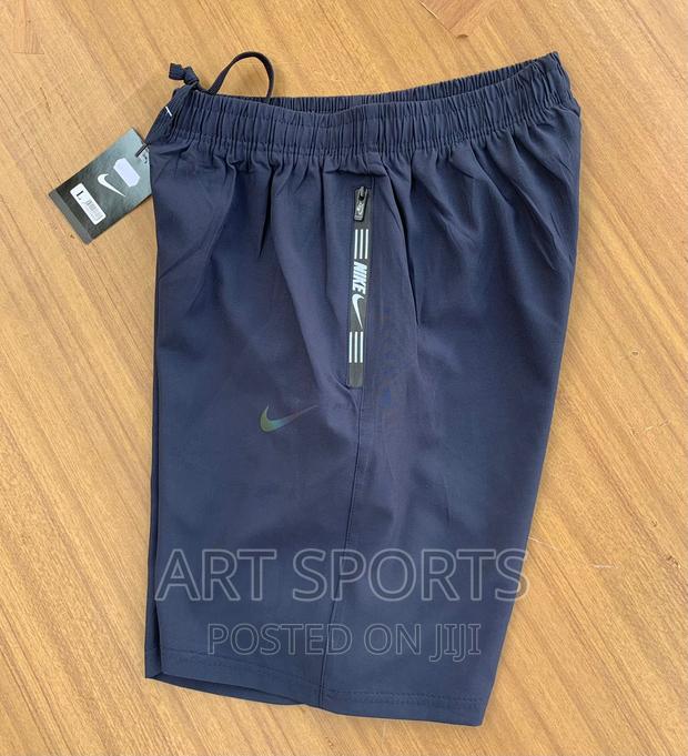 Nike Shorts · Photo 2