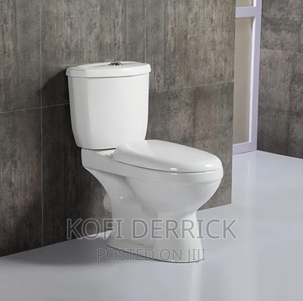 Toilet Seat S/P Strap · Photo 5