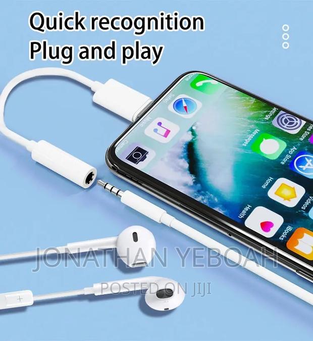 iPhone Lightning to Jack Adapter(Direct) · Photo 3