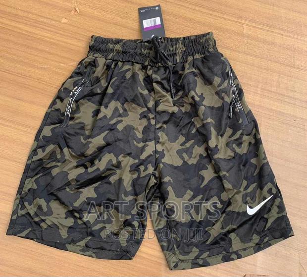 Nike Shorts · Photo 1