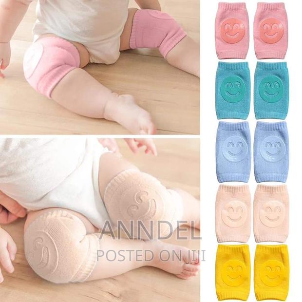 Crawling Socks · Photo 2