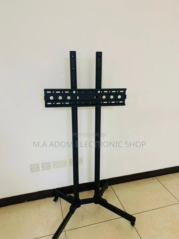 Well Design Moveable Tv Trolly for 32” to 70”,Black. · Photo 1