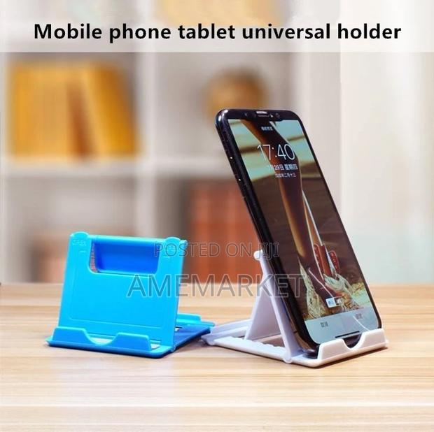 Universal Mobile Phone and Tablet Holder · Photo 4
