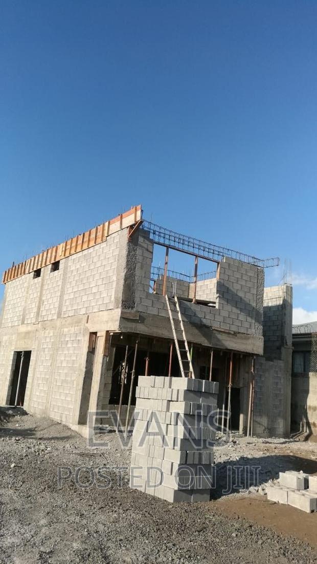Action Foreman · Photo 2
