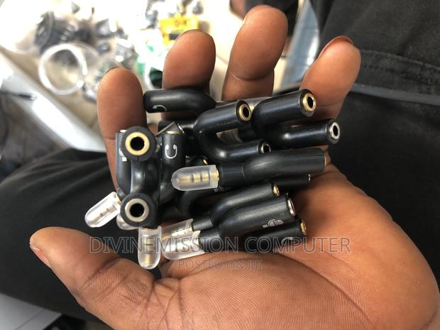 Audio Stereo Splitter Male to Female Converter · Photo 3