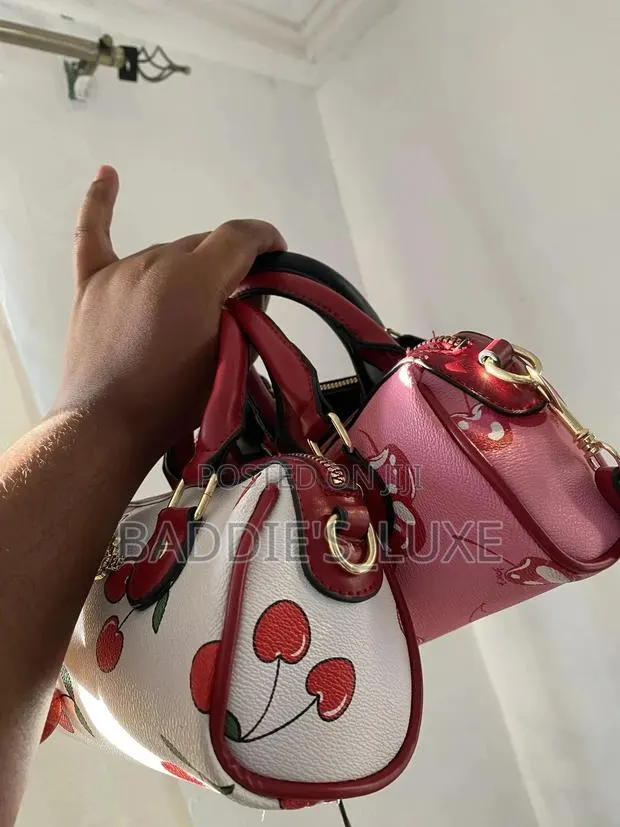 Coach Bags and Tote Bags · Photo 1