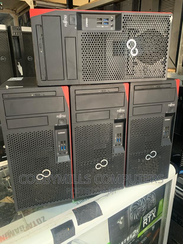 Desktop Computer Fujitsu Esprimo P557/E85+ 8GB Intel Core I5 HDD 500GB