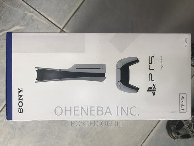 PS5 Slim Console · Photo 8