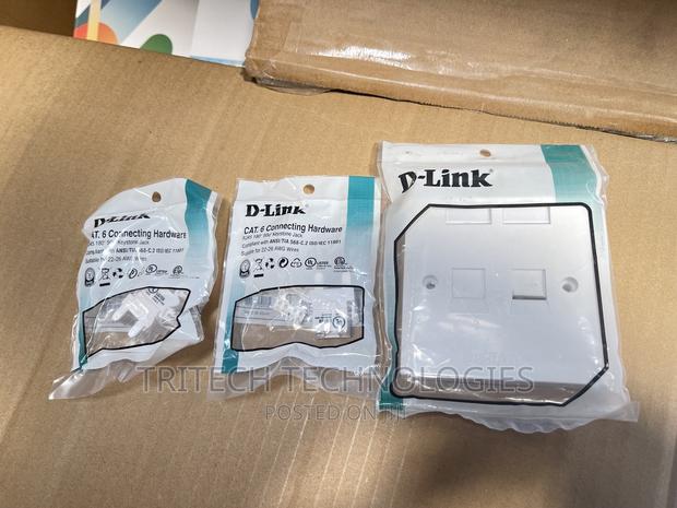 D-Link Faceplate Double With Keystone Jack Cat6 · Photo 1
