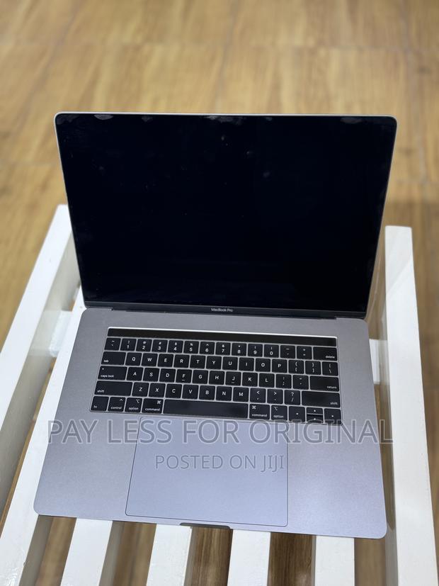 Laptop Apple MacBook Pro 2019 16GB Intel Core i7 SSD 512GB · Photo 3