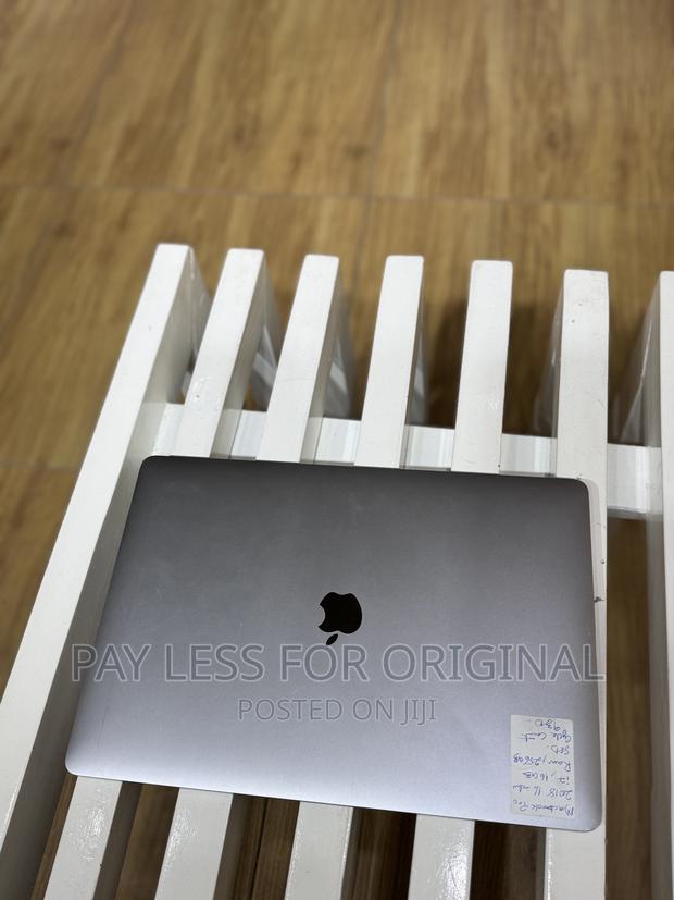Laptop Apple MacBook Pro 2018 16GB Intel Core i7 SSD 512GB · Photo 3