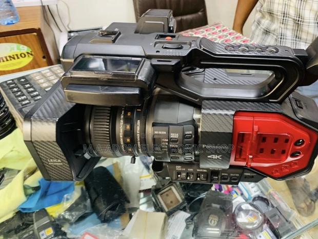 Brand New Panasonic Ag-Dvx200 Uhd Camcorder. · Photo 1