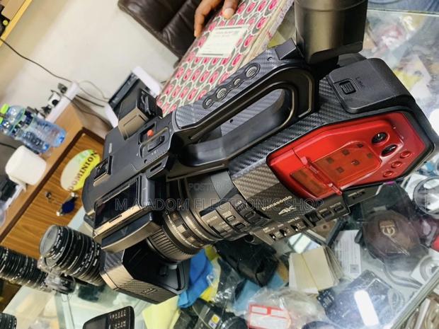 High Quality Panasonic Ag-Dvx200 Uhd Camcorder. · Photo 1