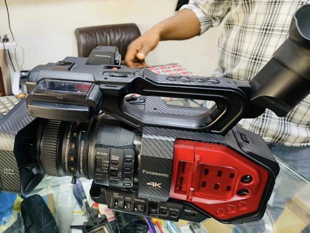 Quality Yet Affordable Panasonic Ag-Dvx200 Camcorder. · Photo 1