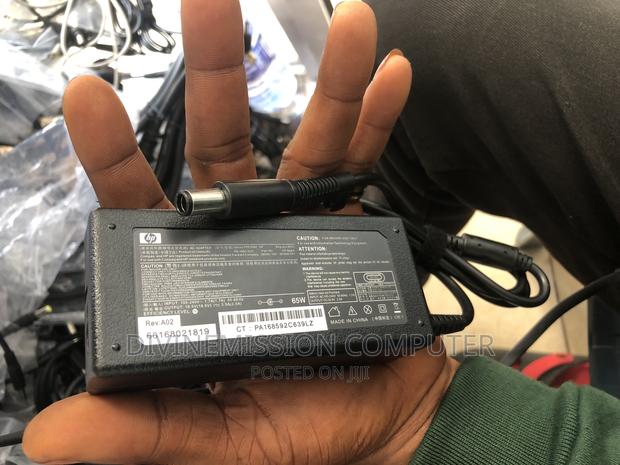 Hp Big Pin 18.5v, 65w · Photo 2