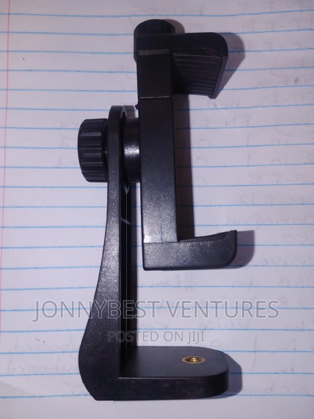 Adjustable Phone Holder For Tripod · Photo 2