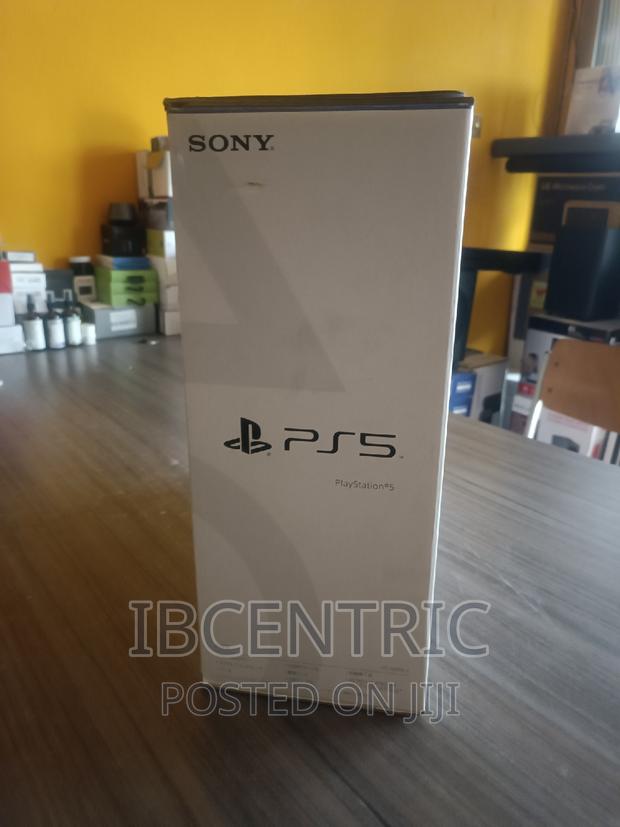 Sony Playstation 5 Console · Photo 2