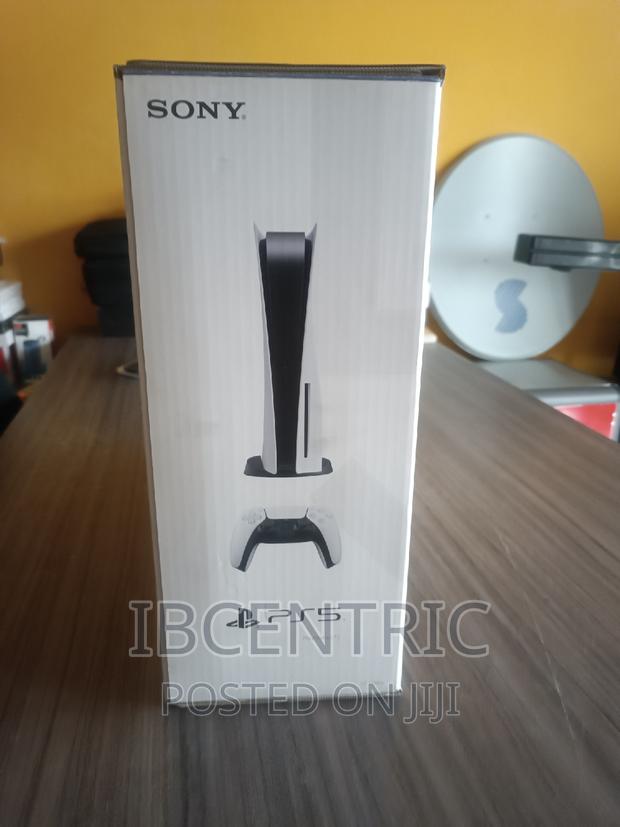 Sony Playstation 5 Console · Photo 3