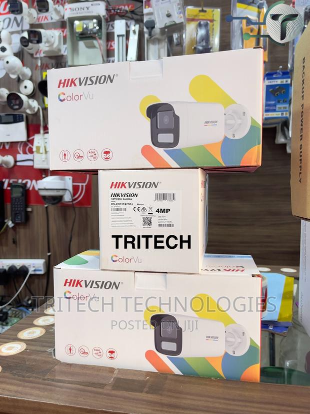 Hikvision Outdoor 4mp Ds-2cd1t47g2-L Colorvu Camera · Photo 1