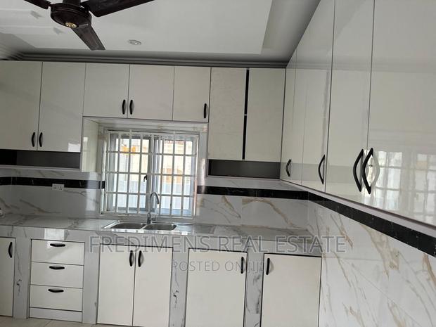 5bdrm House in Fredimens Real, Kumasi Metropolitan for sale · Photo 3