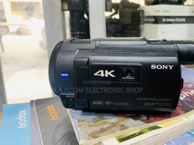 Classic Design Sony FDR-AXP35 Ultra HD Camcorder. · Photo 1
