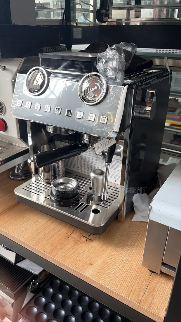 Commercial Resturant Coffee Machine · Photo 1