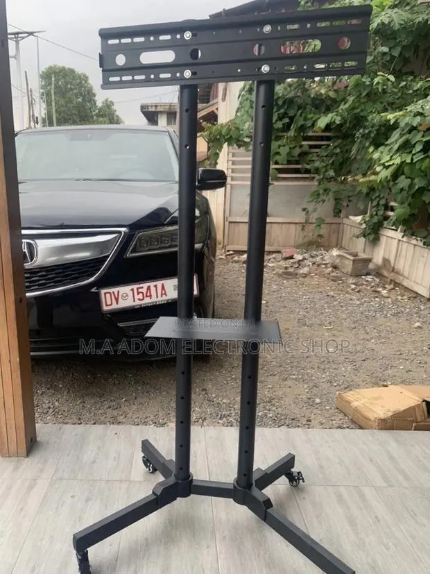 Fabulous Moveable Tv Trolly for 32”-70” Tv. · Photo 1
