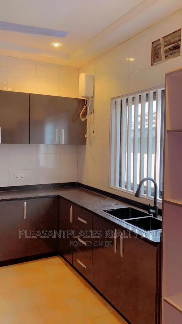 3bdrm House in Pleasantplaces, Lake Side Estate for sale · Photo 7