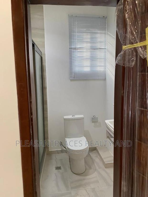 4bdrm Duplex in Pleasantplaces, East Legon for sale · Photo 5