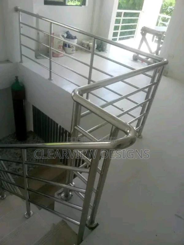 High-Quality Stainless Steel Balustrade / Handrails · Photo 1