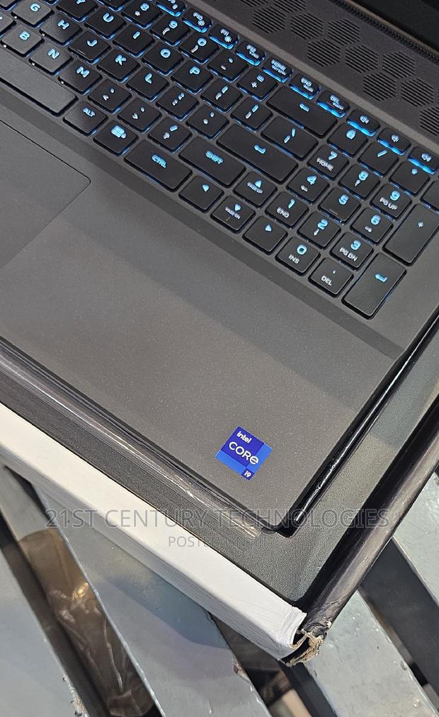 Laptop Dell Allienware M18 R1 32GB Intel Core I9 SSD 1T · Photo 4