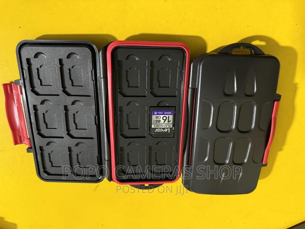 Plastic SD Card Holder · Photo 1