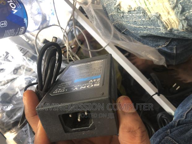 Sony AC ADAPTER 24v==3.0A · Photo 4