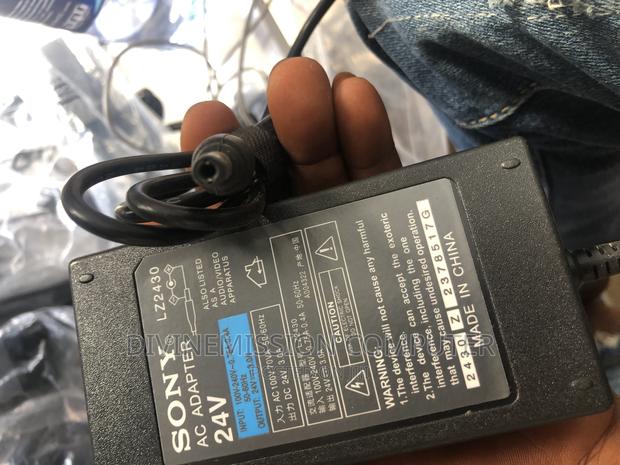 Sony AC ADAPTER 24v==3.0A · Photo 5