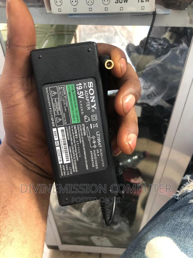Sony 19.5v ==4.7A, AC Adapter, 90w Uk Used Original · Photo 4