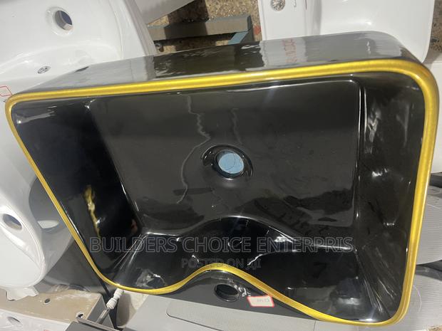 Pedicure Bowl _Counter Top Basin (Black and Gold) · Photo 1
