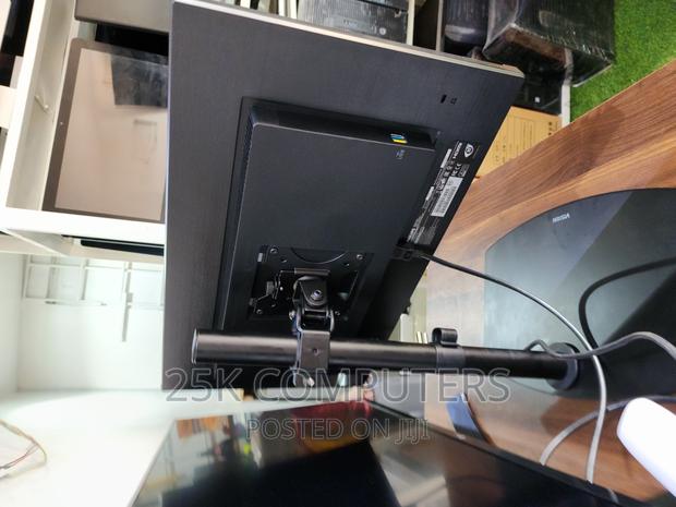 24INCH 75hz Ips FHD Ultraslim Bessel Type-C · Photo 2