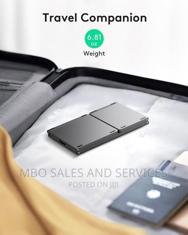 Foldable Portable Wireless Keyboard With Touchpad · Photo 4