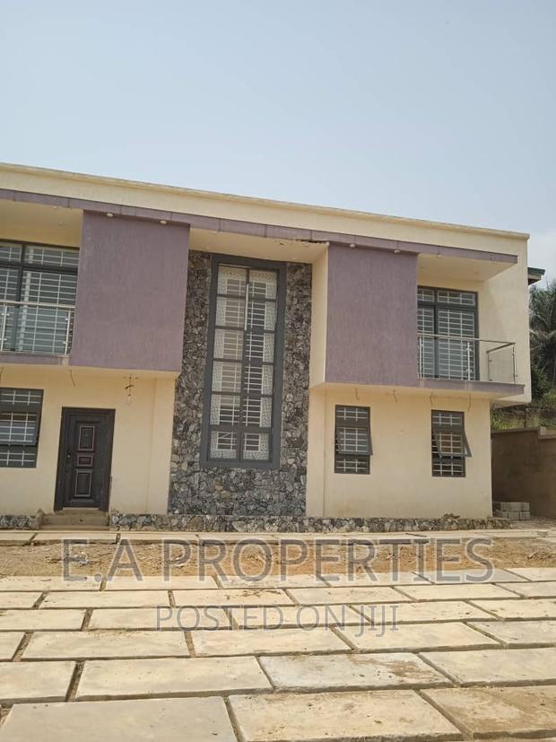 5bdrm House in E A Properties, Aburi for sale · Photo 3