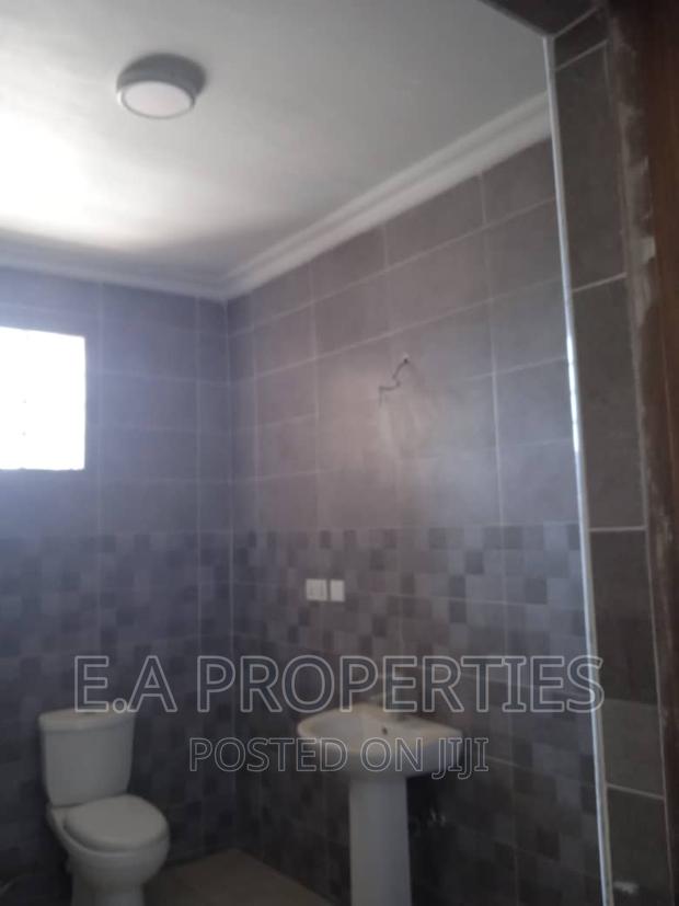5bdrm House in E A Properties, Aburi for sale · Photo 4