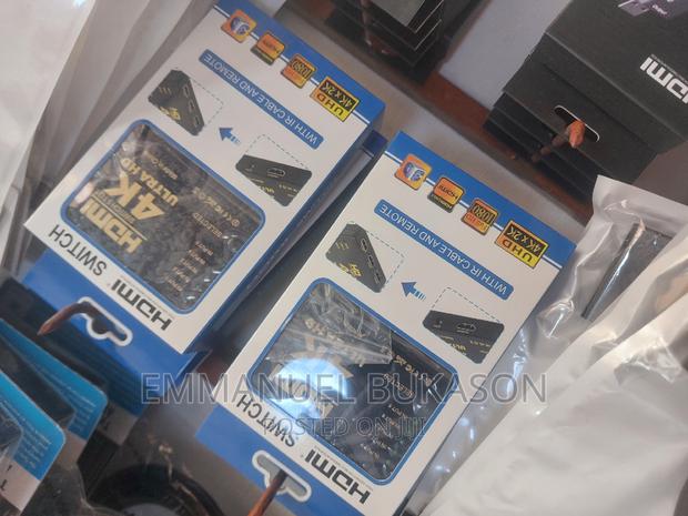 5 in 1 HDMI Switch · Photo 1