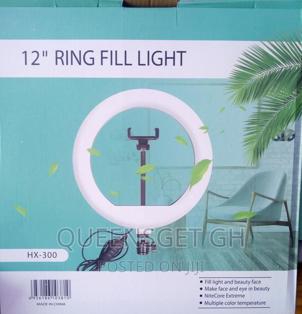 12 Inches Ring Light + Stand · Photo 3
