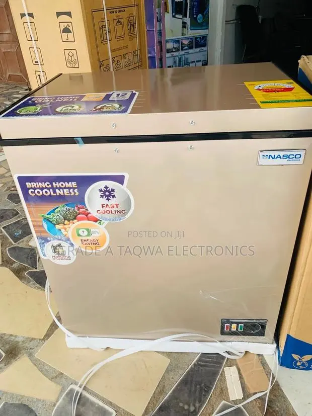 Moderate 150 LTR Nasco Chest Freezer · Photo 1