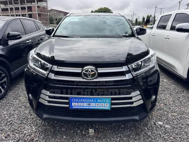Toyota Highlander 2019 Black · Photo 1