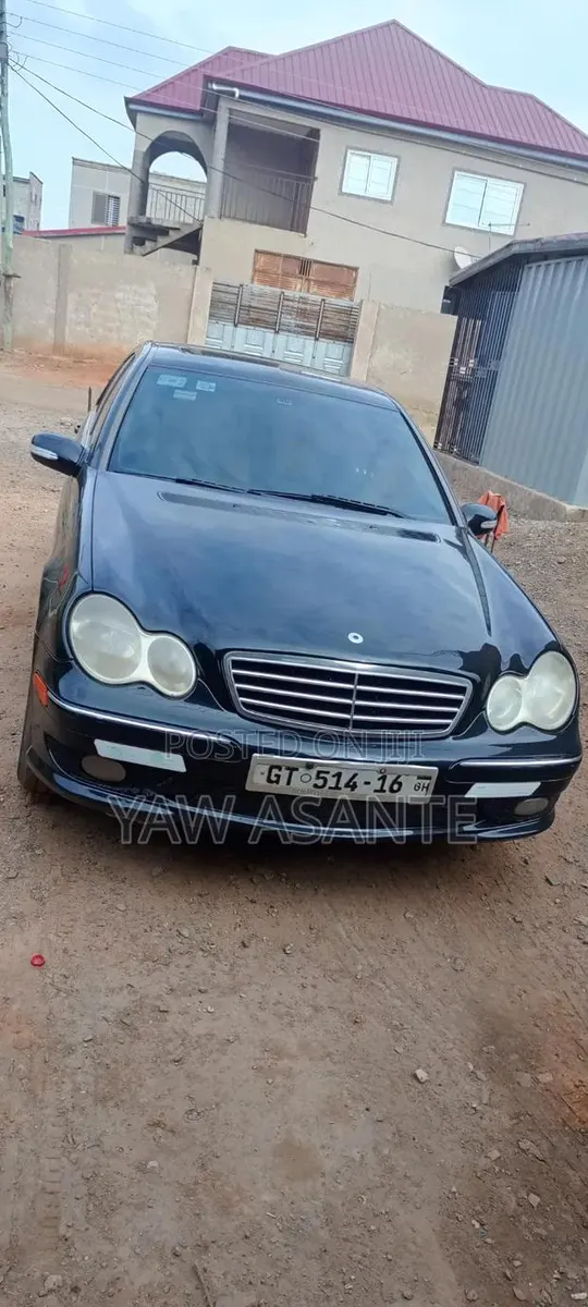 Mercedes-Benz C230 2010 Black · Photo 1