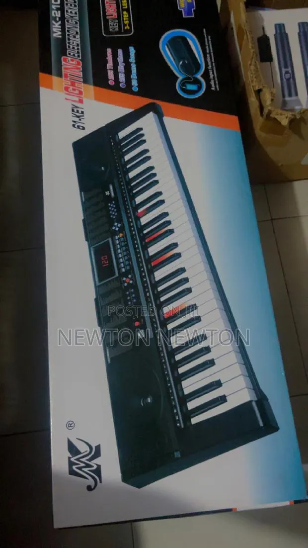 61 Keys Piano · Photo 1
