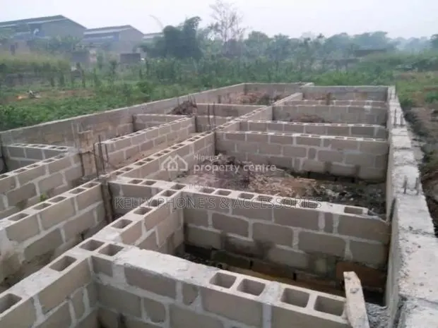 Half Plot Near Road Side · Photo 1