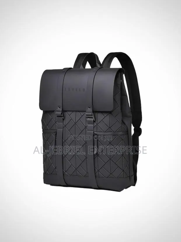 Levelo Leather Travel Backpack · Photo 1