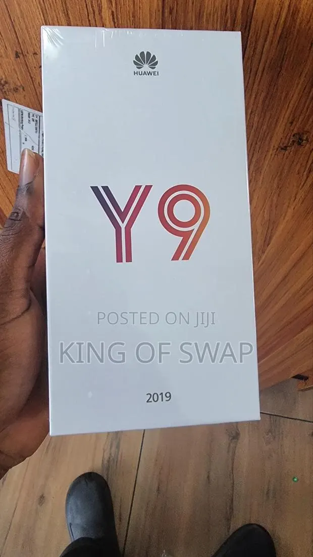 New Huawei Y9 2019 128 GB Black · Photo 1